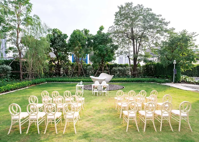 Western Chatuchak Hotel 4*
